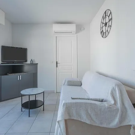 Apartment With Private Indoor Parking Sainte-Maxime